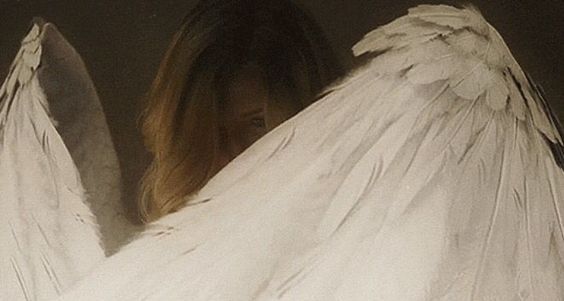 Featured image of post Angel Aesthetic Gif